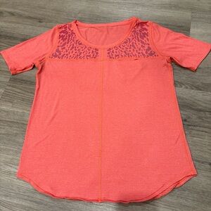 Lululemon Women's Coral Leopard Print Top